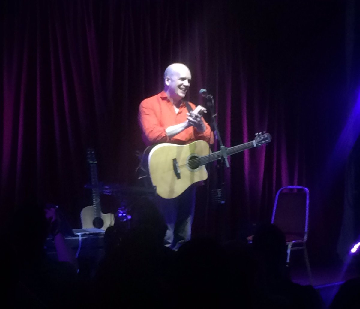 MarkTaylorRocks's tweet photo. An evening of unorthodox acoustic flair and intimate Q&amp;A with the fans where the mechanisms ,heart and soul of the zany Devin Townsend are laid bare. A truly insightful experience. @DevinTownsendXP https://t.co/pTPkJuDzUf