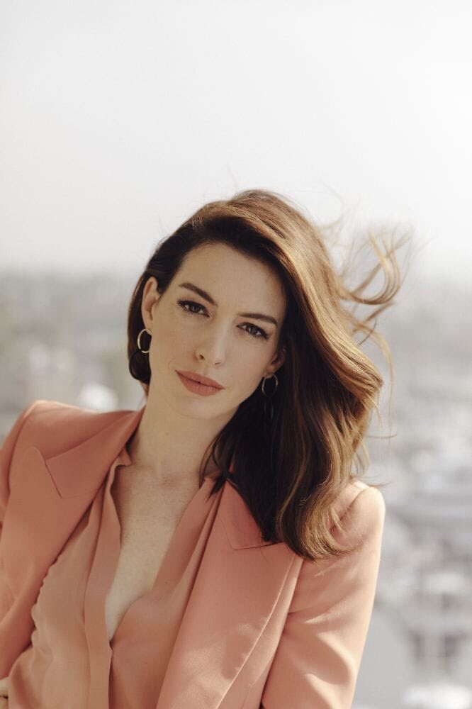 ContritumBeauty's tweet photo. Businesswoman Selina. #PrettyinPeach https://t.co/IgPyUPJQp3