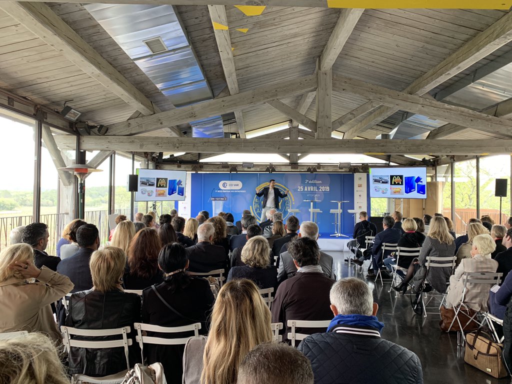 Story telling et histoire de marque par <a href="/YouriSawerschel/">Youri</a> pour le Tourisme Day Pro de la <a href="/CCIduVar/">CCI Var</a> #etourisme