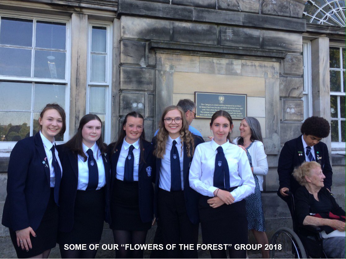 PaMemorial's tweet image. Day 25 of #ARAScot #Archive30. School uniform is maybe 1 #Fashion which hasn't changed much over the yrs. Did the seniors in 1916 wear tweed jackets to denote their status in the school? Blazers, badges &amp;amp; school ties have always given a sense of identity &amp;amp; been a source of pride.