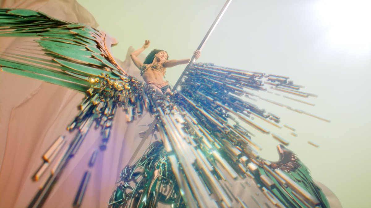fkatwigspics's tweet photo. Cellophane / FKA twigs https://t.co/KggGLE4yUO
