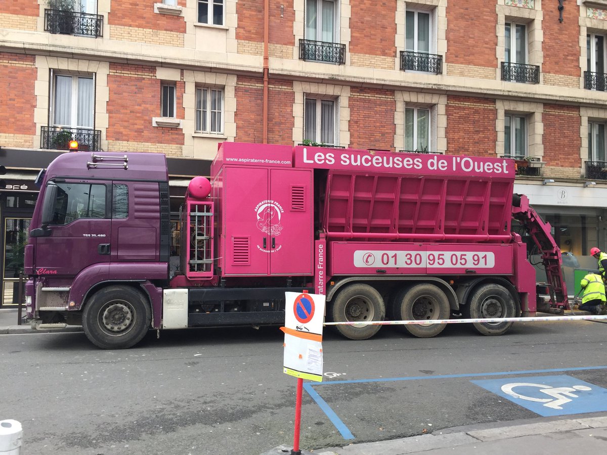 ratdeschamps60's tweet photo. Je me demande s'il y en a pas des plus proches de chez moi ?
#suceuses https://t.co/Er6xkTFQPb