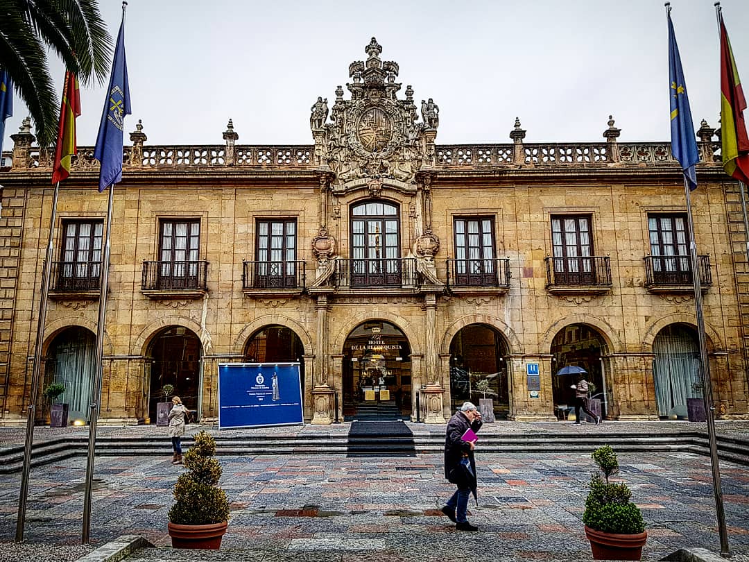 Sr_JOF's tweet photo. Buenos días, Oviedo.
Hoy celebraremos aquí los #PremiosAH2019. https://t.co/kCtiGPU8hS