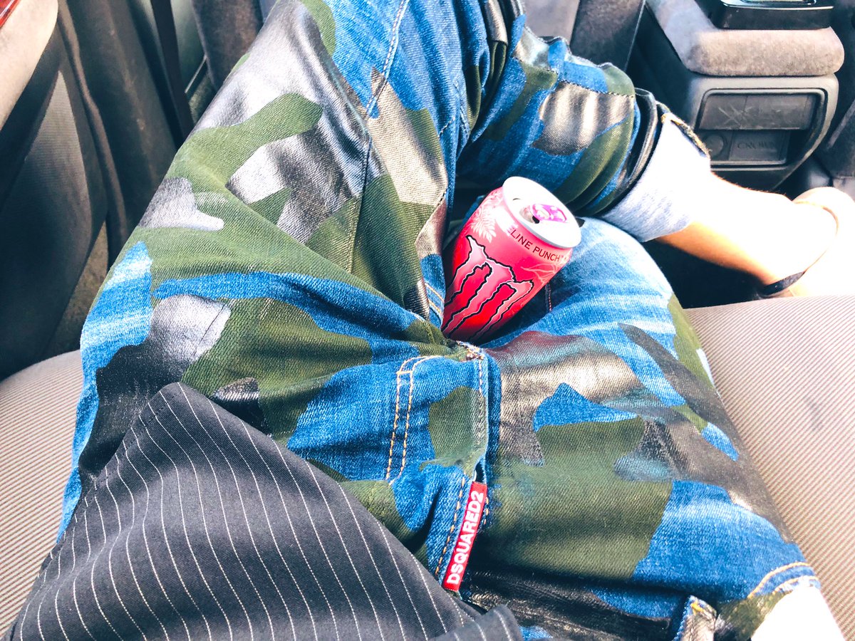 一目惚れして買ったデニム、マジでほんとにクソ可愛いから是非見て欲しい。