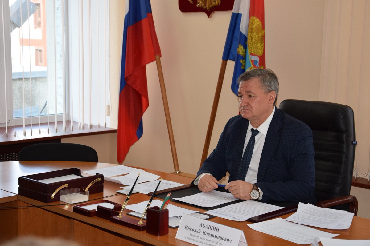 <a href="/abashinnv/">Николай Владимирович АБАШИН</a> принял участие в совещании в режиме ВКС под председательством первого заместителя министра <a href="/mcx_rf/">Минсельхоз России</a> Джамбулата Хатуова. Селектор был посвящен вопросам выполнения прогнозных значений по приобретению сельхозтехники 🚜