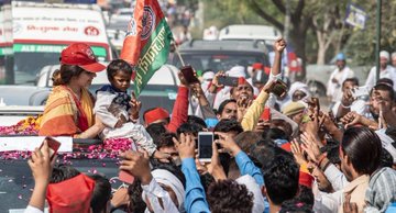 View image on Twitter