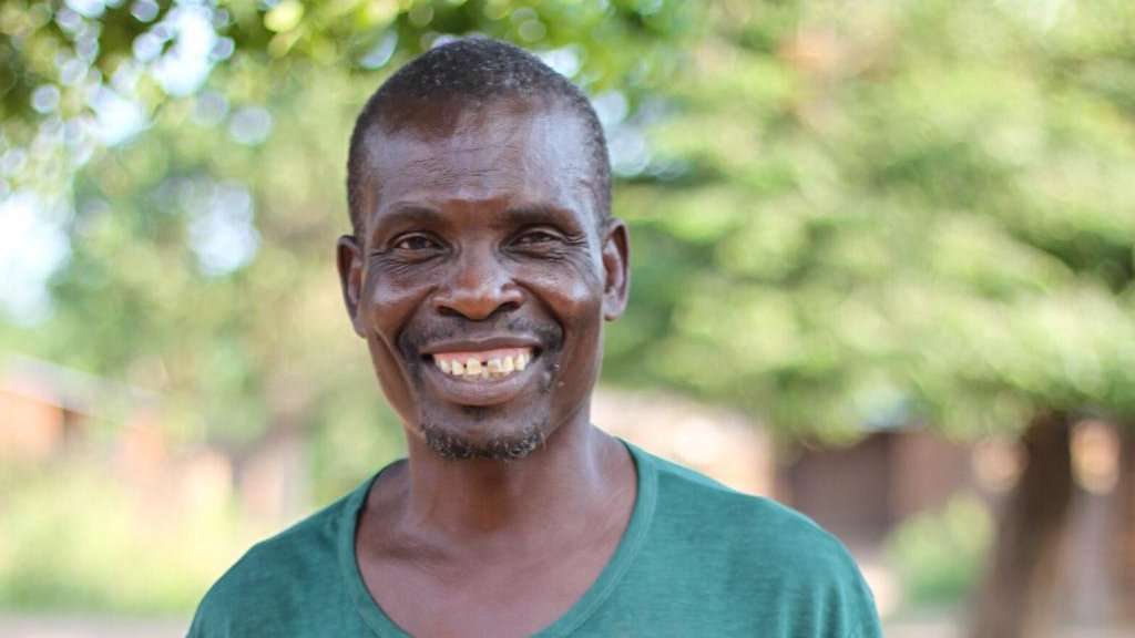 DINMalawi's tweet photo. Macdonald,  Namabvu Hiv/Aids Support Group chairman:

"Even familes have disputes,  as a chairman, I keep the group cohesive by mediating when necessary. I wish for my members to be empowered instead of discriminated and to be able to forget about their HIV status for a while." https://t.co/5M92wcxrAa