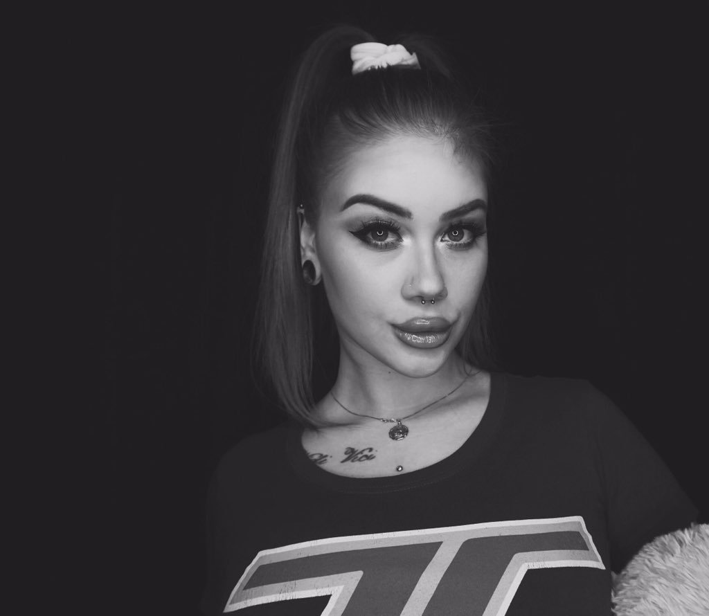 🦋S tweet media