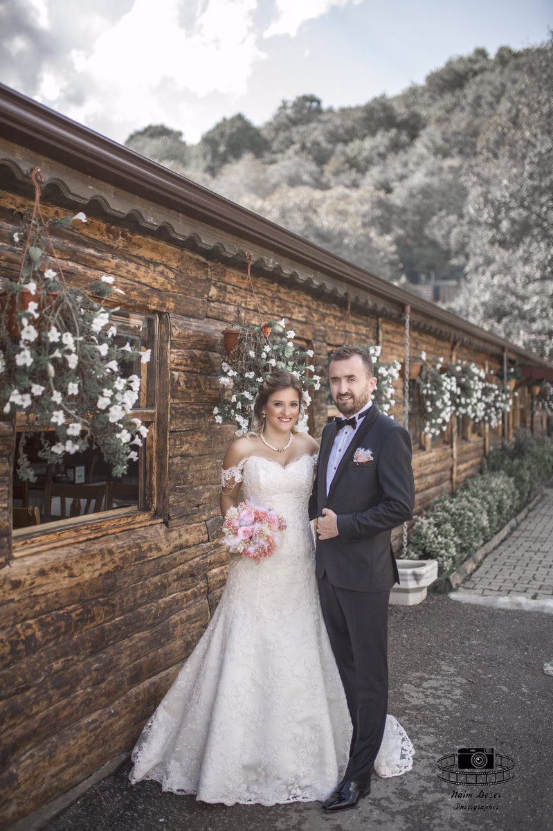dgrfotograf's tweet photo. EN Güzel EN Özel anılarınızı ölümsüzleştirmek için daima #YANINIZDAYIZ

@dgrfotograf
#dgrfotograf
#düğün
#düğünfotoğrafçısı
#düğündışçekim
#gelinlik
#damat
#nişanlık
#aşk
#mutluluk
#istanbul
#suşehri
#detay
#weddingphotographer
#love
#wedding
#model
#doğum
#çocuk https://t.co/0vhTOdoH5Z