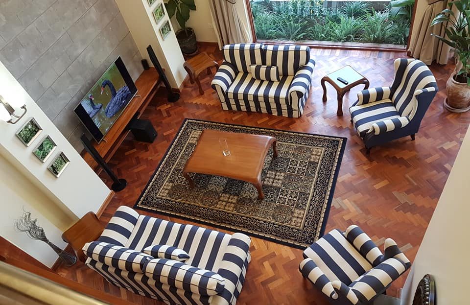 Crestmont7's tweet photo. This 5 bedroom, all ensuite flat-roofed 3 storeyed house is the true definition of elegance, style paradise, and luxury. Spread out on 0.5 acres of land; this prime property is located in the prestigious and serene Karen Neighborhood 
asking price Kes 100000000 https://t.co/4wSGfhRrAi