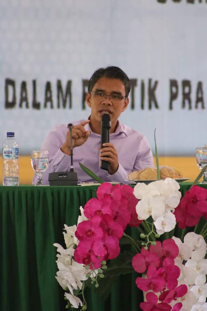 awinhalid47's tweet photo. Selamat Mengemban Amanah Yang Baru, Sebagai Rektor @IainManado Periode 2019 - 2024. Delmus Salim, https://t.co/dmKy4z3QkR.,MA. Ph.D https://t.co/UkxKcLixVU
