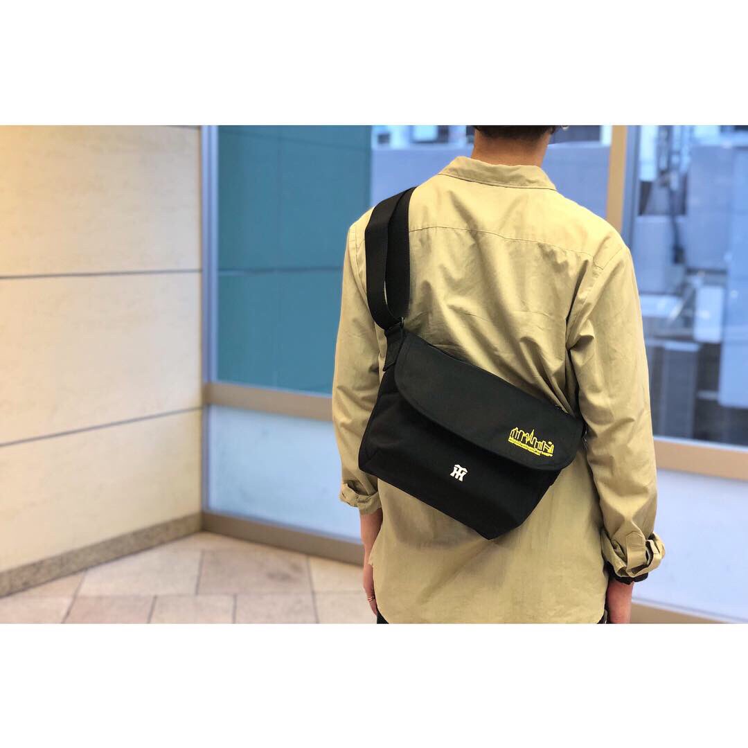 Manhattanportageなんば V Twitter Manhattan Portage Tigers Number Mp1605jrtigers Color Black Yellow Price 11 000 Tax 阪神タイガースとのコラボが 関西店舗限定で発売しております ぜひ店頭にてご覧下さいませ Manhattanportage マンハッタン Manhattanportageなんば V Twitter Manhattan Portage Tigers Number Mp1605jrtigers Color Black Yellow Price 11 000 Tax 阪神タイガースとのコラボが 関西店舗限定で発売しております ぜひ店頭にてご覧下さいませ Manhattanportage マンハッタン