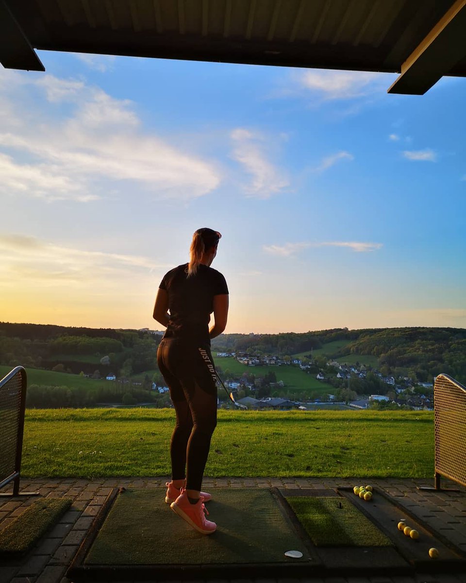 m3lly.the.one tweet media