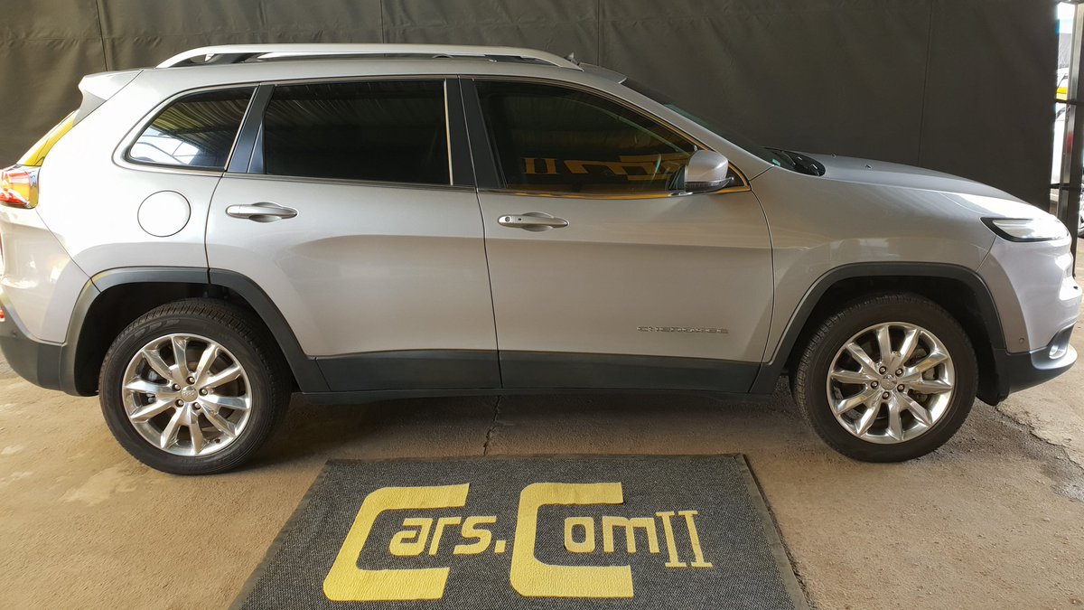 Jeep Cherokee With Sunroof - Mobil & Motor Terbaru Berita, Review, Panduan Membali, Gambar Dan Lebih