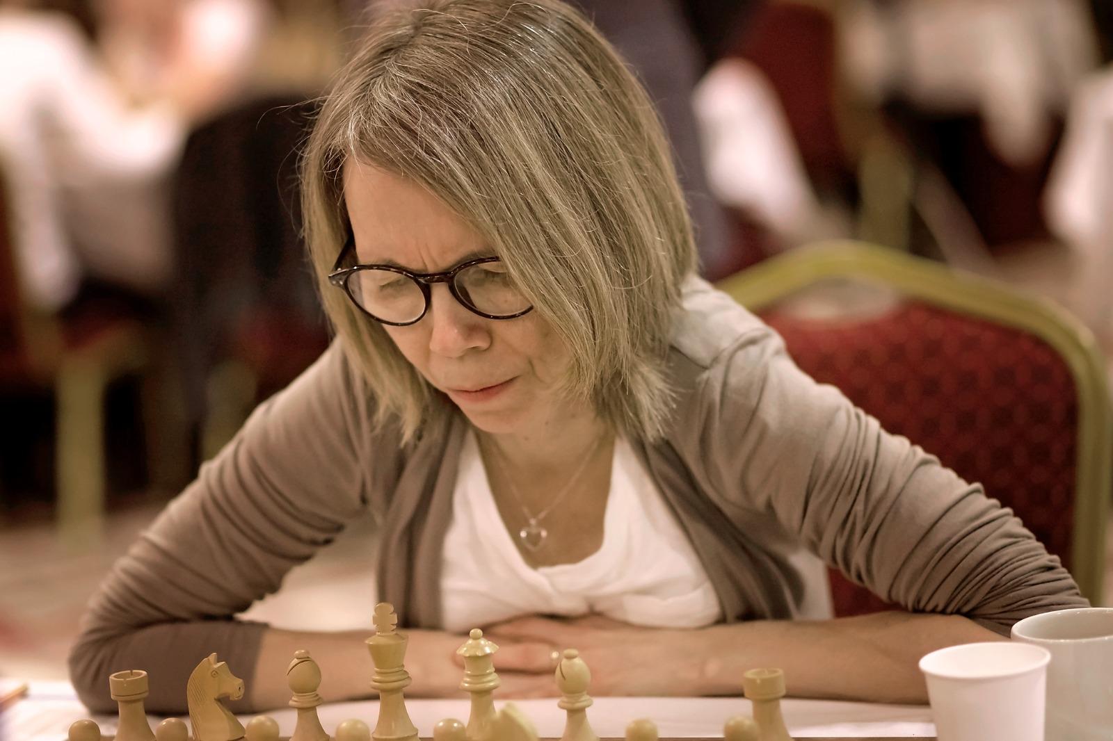 A photo from the last round. Happy Birthday Pia Cramling!  