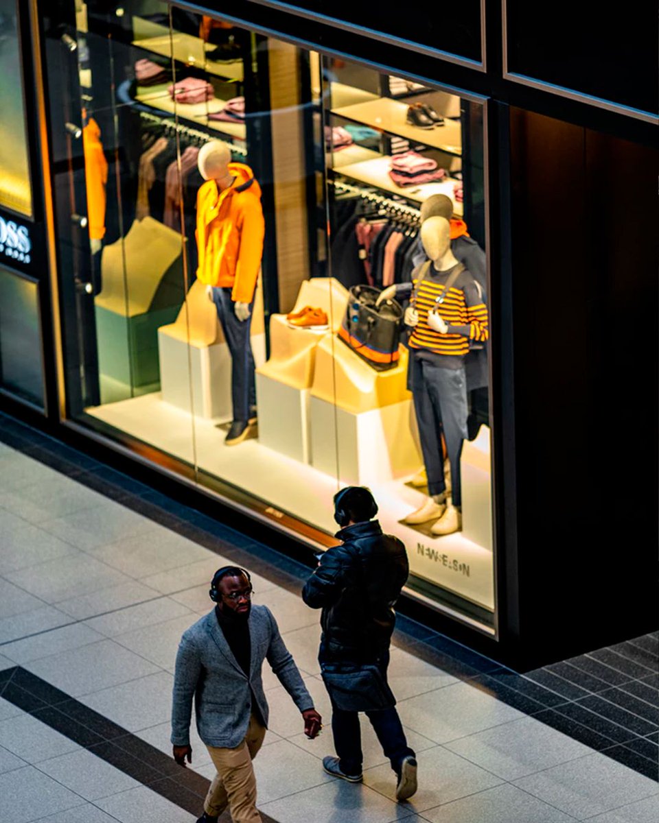 Desarrollamos proyectos integrales de PLV basándonos en tus estrategias comerciales y en un profundo conocimiento del canal retail a lo largo de una dilatada experiencia de más de 30 años. Desde los primeros bocetos hasta el montaje en el punto de venta. buff.ly/2EcbhFq