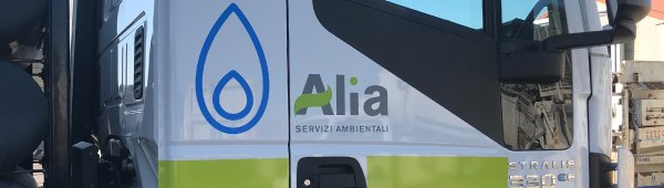 La <a href="/Bioeconomia/">bioeconomia sagarpa</a> raccontata da <a href="/VanityFairIt/">Vanity Fair Italia</a> : separare bene i rifiuti per riciclare materie seconde, ma anche produrre #biocarburanti dalla frazione organica dei rifiuti solidi urbani, così da avere una flotta a basso impatto ambientale col @Biometano : bit.ly/2UydR0P