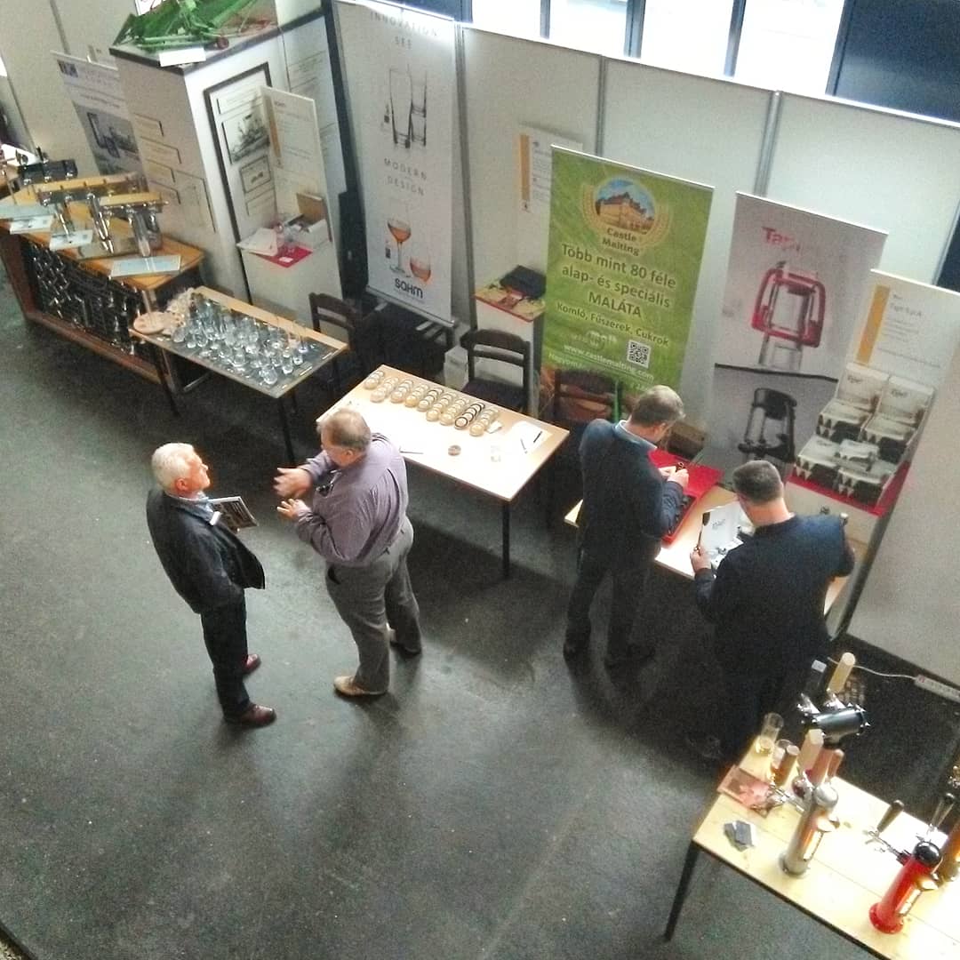 Castle_Malting's tweet photo. Castle Malting at the KSE XIII. International Beer Competition and Sörmustra 2019 🇭🇺

#castlemalting #belgianmalt #hungary #Sörmustra #seminar https://t.co/0Zvy36Aqcl