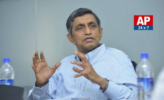 AP24x7live's tweet image. తెలంగాణ ప్రభుత్వంపై ఘాటు వ్యాఖ్యలు చేసిన జేపీ...
#AP24X7

Watch Full Story---&amp;gt; bit.ly/2Dt1ehE

#JPFiresOnTSGovt #IntermediateBoard #InterStudentsProtest #TSInterResults #TelanganaGovernment @JP_LOKSATTA @Loksatta_Party #KCR