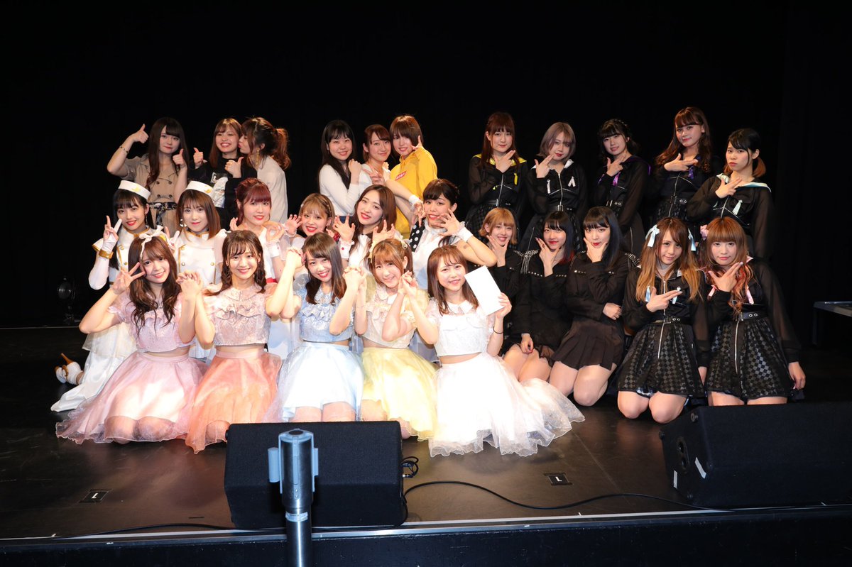 tamatuhime_love's tweet photo. 第1回
おひめさまライブ🎤
ご出演者様
集合写真🙇‍♂️🎬♨️ https://t.co/GSlBSJAA6g