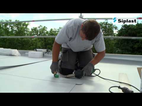 BMISiplastfr's tweet photo. Découvrez en #vidéo la #pose, étape par étape, de la solution #Tectofin - #PVC polymérique universelle - de @SiplastBMIfr #Siplast #BMI sur le #chantier d'une #maison ➡️ https://t.co/vfE1iRWyek ou sur @YouTube https://t.co/3EA0mEkMNc https://t.co/ky8Cln1lSu