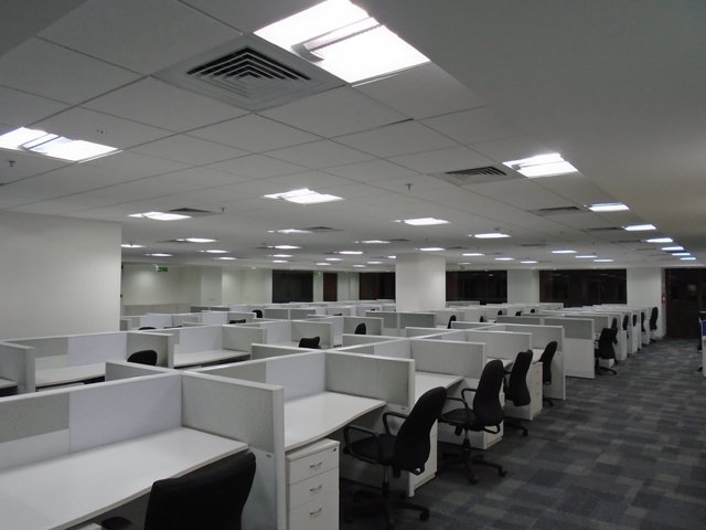 Fortune_Props's tweet photo. Looking for #Officespace for rent in Bangalore ?

Explore the best offices according to your needs. Here are the available offices at Electronic City : https://t.co/1j1PZbBaoM or Call us at : +91-9632496770
#officesinbangalore #modernoffices #servicedoffices #managedoffices https://t.co/YFja2VkmMr