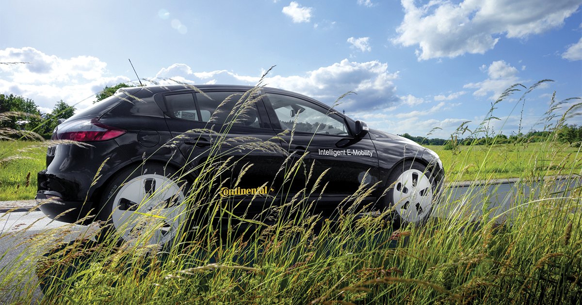 AutoTechReview1's tweet photo. Continental Engineering Services optimises driving range of electric vehicles.
Download full article to know more: https://t.co/e7zt6atADO
#AutoTechReview #AutoTech #ElectricVehicles #EVs #BatteryEfficiency #Batteries #ElectricCars @ContiPress @ContiUK https://t.co/TmCcXTXYaW