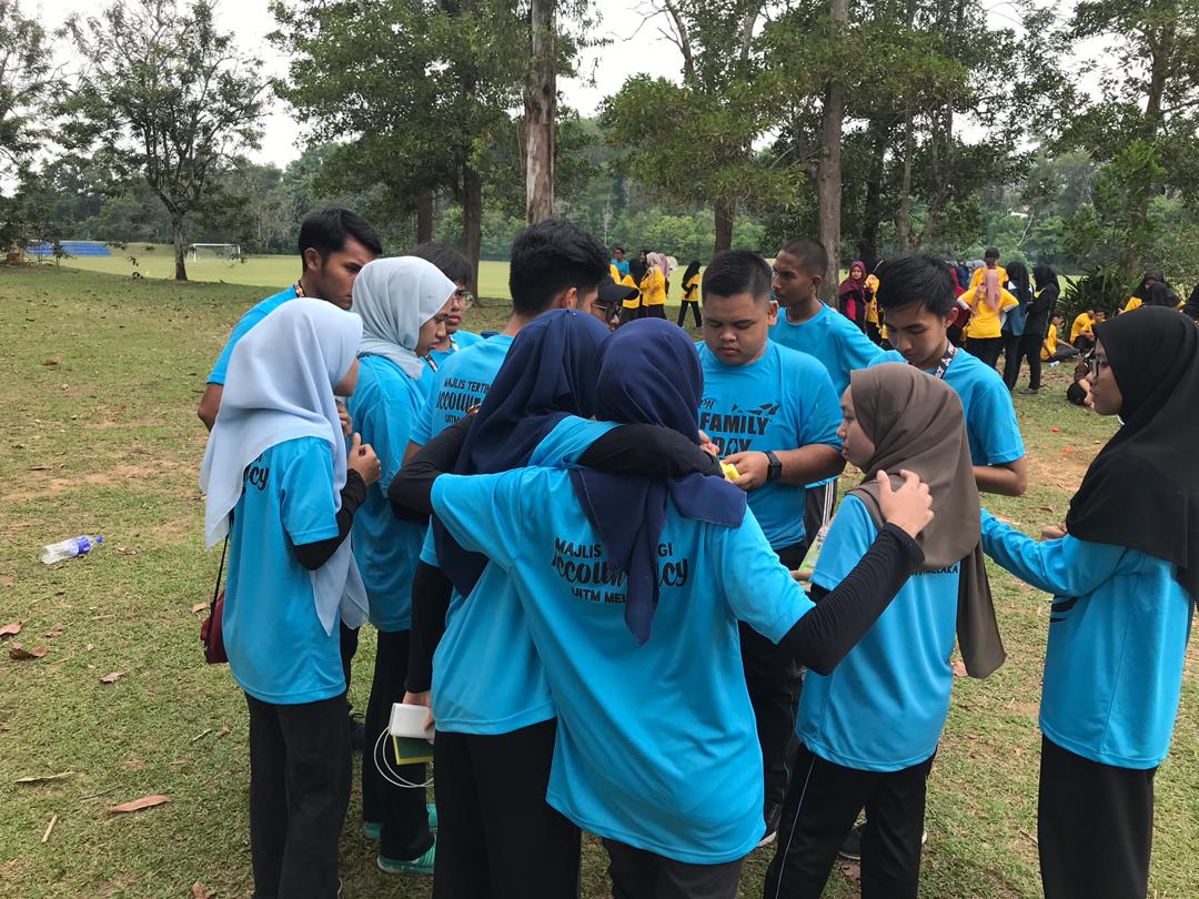 mediadaiskag's tweet photo. 🦋 FPN TOWARDS TOGETHERNESS 🦋

FPN Family Day 🌈 Lets get fit together and have some fun! A lot of games and prizes awaits you ⚽🏅✨

#FPNBonding
#MEDIAdihati
#FITSELALU https://t.co/PFCCEqRx3I