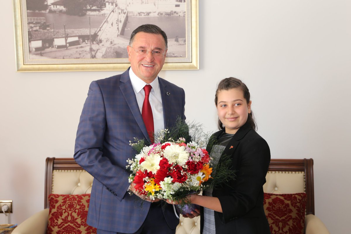 Lütfü Savaş