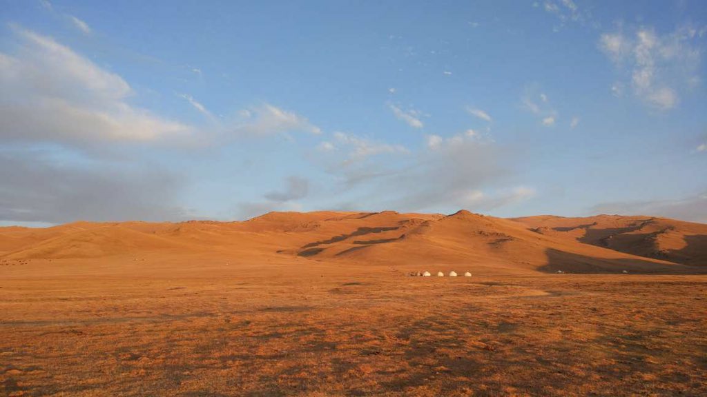 kamarovobi's tweet photo. Beautiful memories from one of my #FavouriteProtectedArea from our trip to Son Kul in Kyrgyzstan in September 2017 https://t.co/u5GhlwJ9XN… @unepwcmc @protectedplanet @jgeldmann https://t.co/ZY6sR5Lhs5