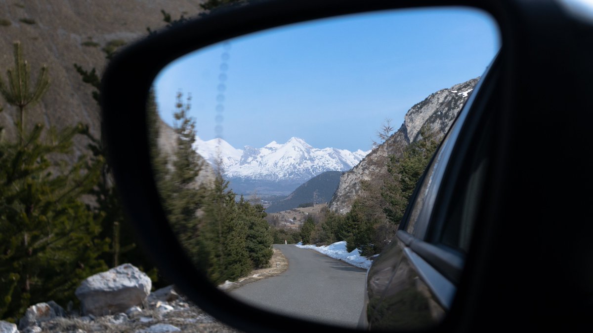 Les amateurs de la montée du Col du Noyer peuvent de nouveau profiter de la vue sur nos voisins du <a href="/ChampsaurValgo/">Champsaur Valgaudemar</a> 😎
La troisième porte d’entrée dans Le Dévoluy est opérationnelle depuis le 12 avril 👍🏻
#devoluy #myhautesalpes #coldunoyer