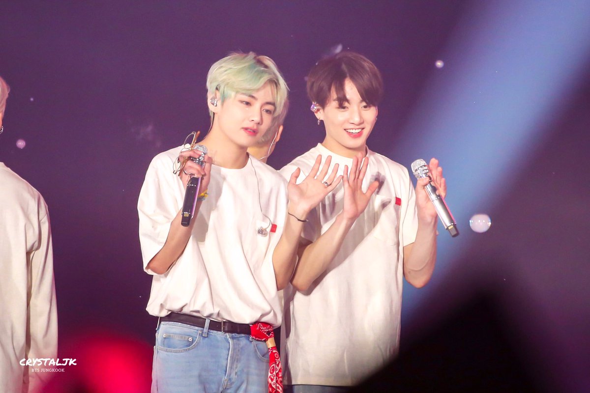 d0_n0tt's tweet photo. Vkook❤❤💚
Love yourself

#BBMAsTopSocial BTS @BTS_twt https://t.co/7LhM7OXrin