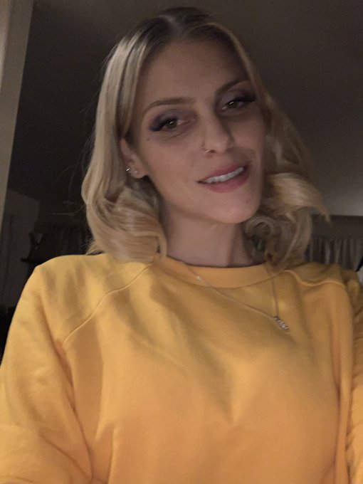 Blondes do it better https://t.co/5q1HW17L3F<a href="/tag/whitegirls"class="tags"><span>#whitegirls</span></a><a href="/tag/subscribe"class="tags"><span>#subscribe</span></a><a href="/tag/retweet"class="tags"><span>#retweet</span></a><a href="/tag/bootyalert"class="tags"><span>#bootyalert</span></a>