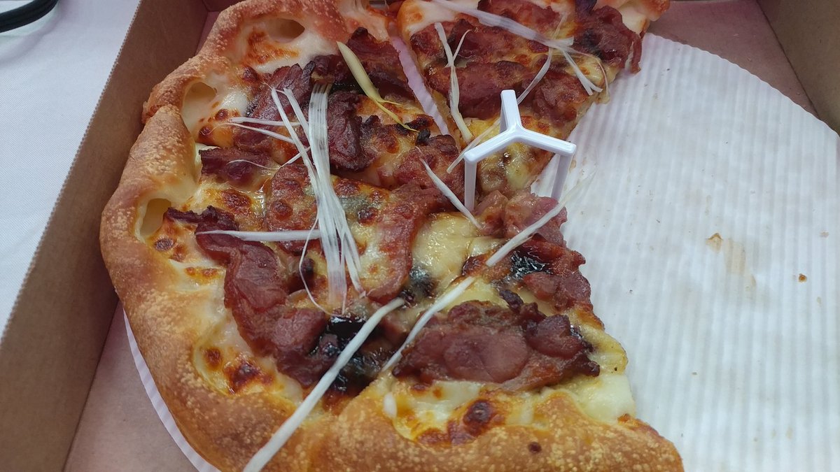 danolds's tweet photo. Eating my first slice of Peking Duck pizza. Not bad...but not the same..#asc19 #studentclustercomp https://t.co/Zxo9Z4vFuE