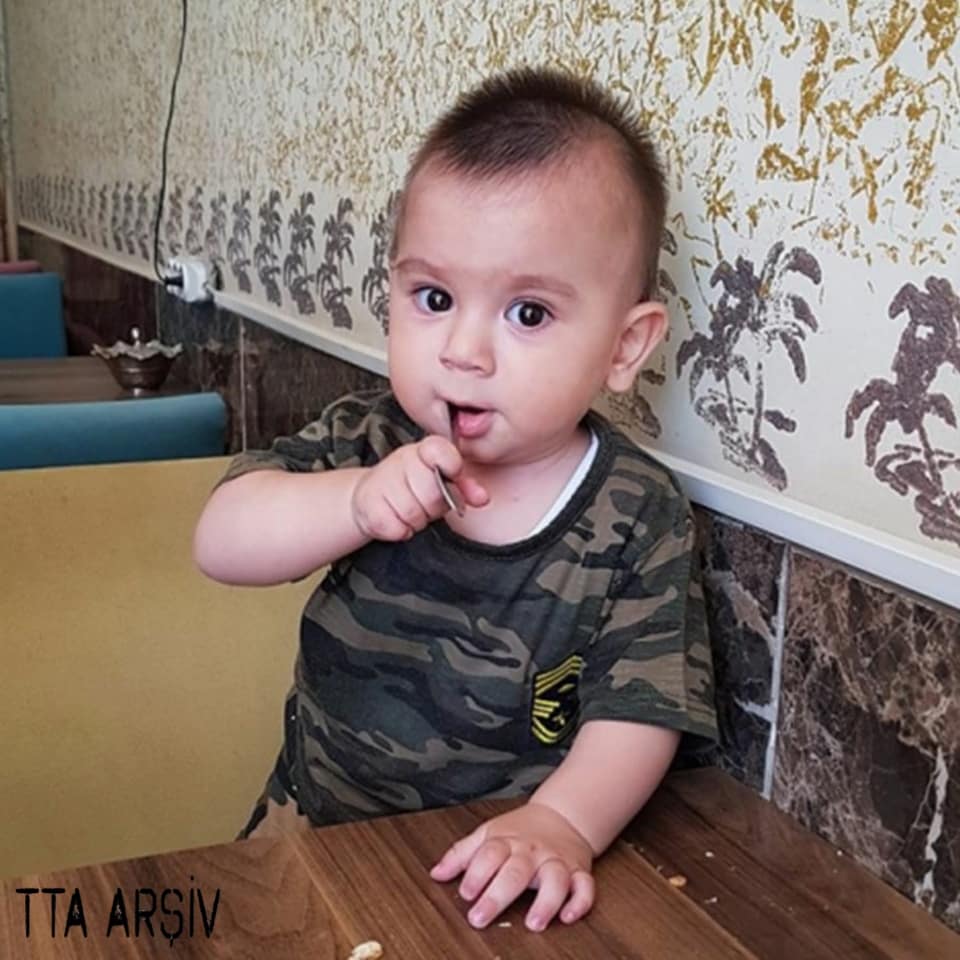 TTAarsiv's tweet photo. Küçücük bedenleriyle, Vatan için canlarını veren çocuklarımız. 23 Nisan Ulusal Egemenlik ve Çocuk Bayramınız kutlu olsun. https://t.co/WLK0rhqEHn
