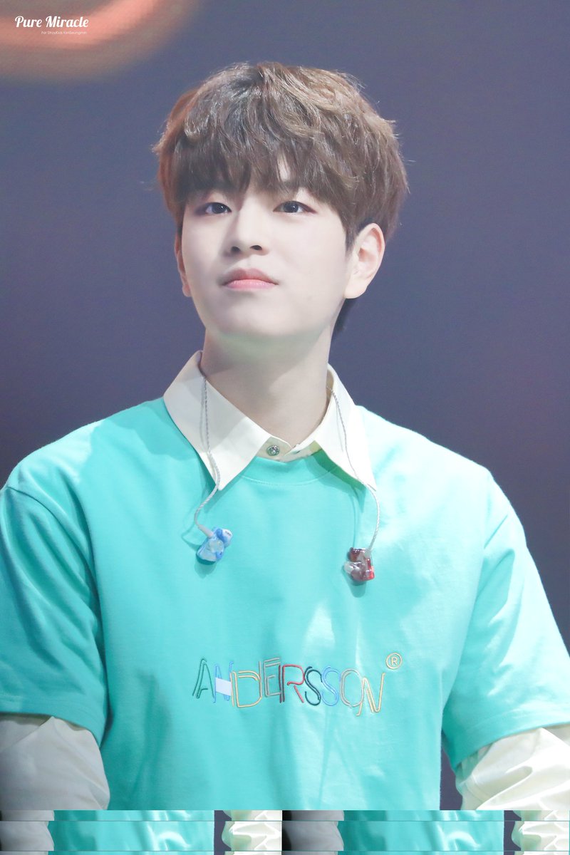 PureMiracle922's tweet photo. HQ🌸190420 하이스테 서울 #스트레이키즈 #김승민 @Stray_Kids 
 
주머니에 놓고 싶어ㅠㅠㅠ귀여워ㅠㅠㅠ

💜🐶 https://t.co/RxVPnayRrb