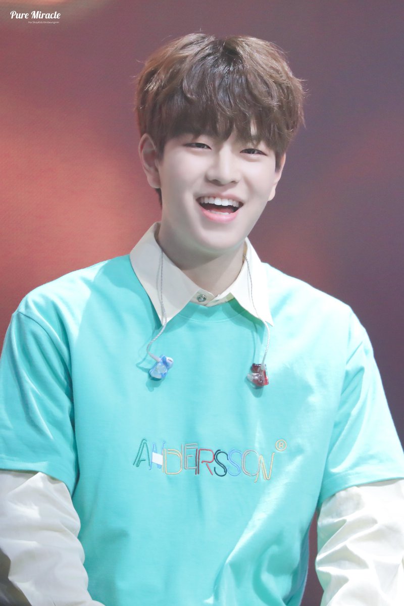 PureMiracle922's tweet photo. HQ🌸190420 하이스테 서울 #스트레이키즈 #김승민 @Stray_Kids 
 
주머니에 놓고 싶어ㅠㅠㅠ귀여워ㅠㅠㅠ

💜🐶 https://t.co/RxVPnayRrb