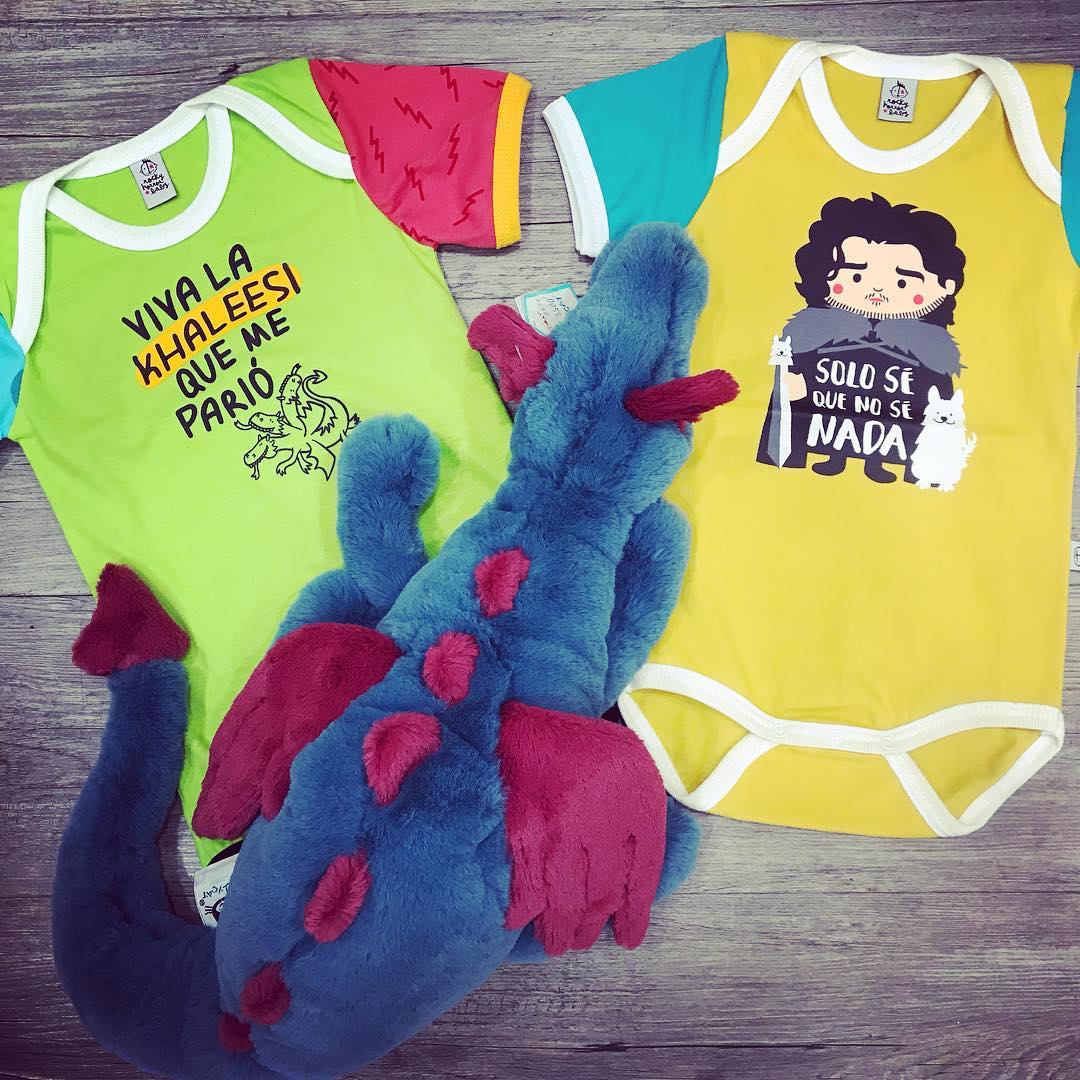 CoolkidLpa's tweet photo. Para los bebés más frikis!! 🐉 en #coolkidgc #coolkidmola #kidsconceptstore #kids #baby #tiendasbonitas #tiendasmolonas #tiendasllenasdecolor #zonatriana #zonamesaylopez #laspalmasdegrancanaria #grancanaria #juegodetronos☎️ 928 589 215 (Triana)☎️687 198 778 (Mesa y López) https://t.co/3pAQ7mZp0A