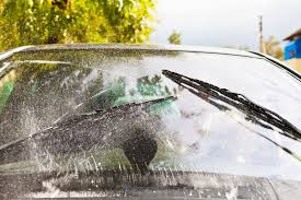 WomenImpact2's tweet photo. Al novembre de 1903, a Mary Anderson se li va concedir la primera patent per a un dispositiu automàtic de neteja de la finestra d'un vehicle controlat des del seu interior anomentat eixugaparabrises. #DonesHistòriques https://t.co/zrHFMmThp6