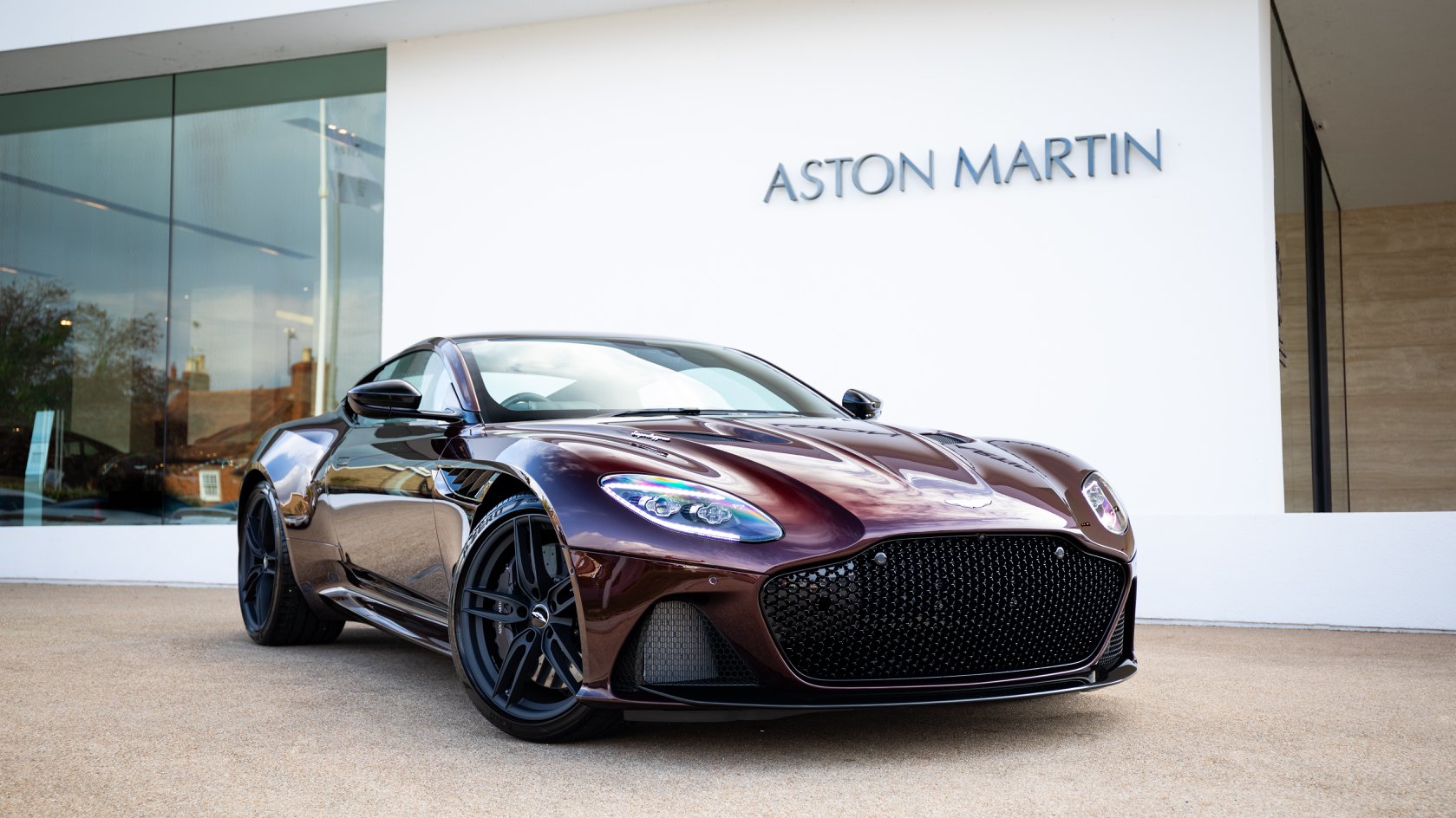 Aston Martin Works on Twitter: "Ready for first owner; Divine Red DBS Superleggera. #AstonMartin #DBS #Superleggera #V12 #Supercar #BEAUTIFULISABSOLUTE https://t.co/SpqmMpTISI" Twitter