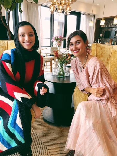 From modest fashion to religion, <a href="/danielleasnyder/">Danielle Snyder</a>'s interview with the incomparable <a href="/NTagouri/">NOOR</a> is a must-listen 🎧dannijo.com/blogs/style/no…