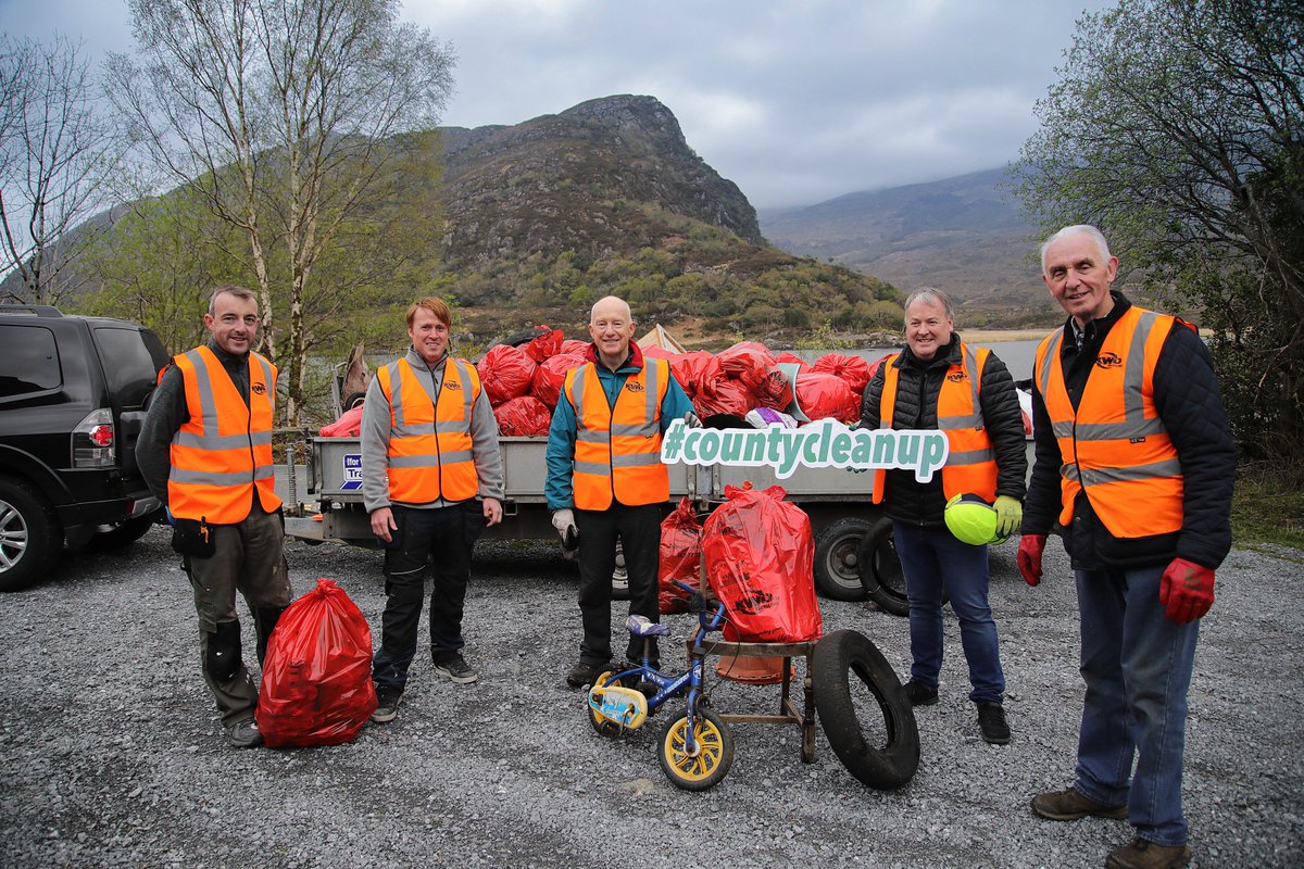 countykerry's tweet photo. 84 bags of waste were collected between Muckross Road and Moll’s Gap, Killarney alone on County Clean Up Day on 13 April. A fantastic community effort @countykerry @kwd_official #countycleanup https://t.co/6XTqOHeRec