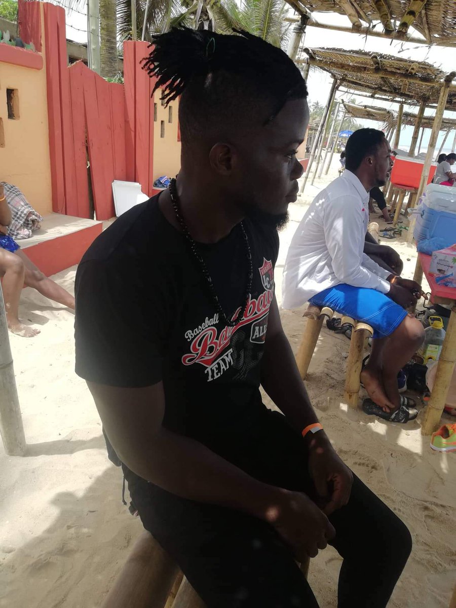 tunechi_harris's tweet photo. Keeping It Cool As Always 👍
Easter Monday Beach Time 😊😊
GLORY TO GOD 🙏🙏
#MUUSTONBEACH
Weekend Love My Baby 😍😍😍😍😍
#SM4lyf
#SM2DEWORLD
#SMLIBERIACAMP
#WONDERBOYALBUM
Late Upload 🏃 https://t.co/FnaU2B1w4I