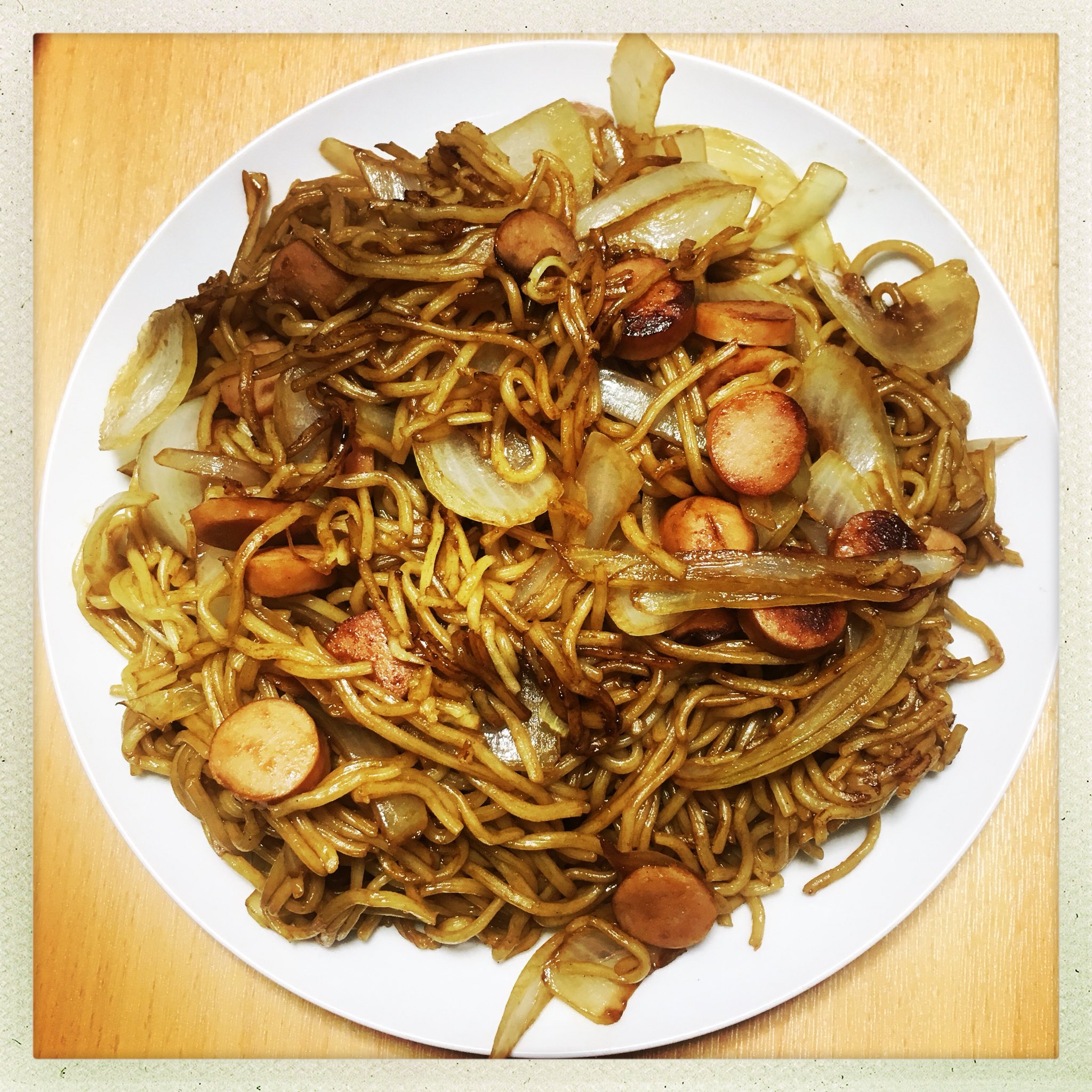 岩佐俊宏 本日のお献立 久しぶりにご飯炊いて晩ご飯 ふっくら塩鮭にかつぶしもりもりの冷や奴 そして何よりほかほか炊きたてごはんがおいしい もちろんお米は北海道米 モヨロ商會 モヨロ食堂 モヨロ新時代 晩ごはん しゃけ 豆腐 鮭