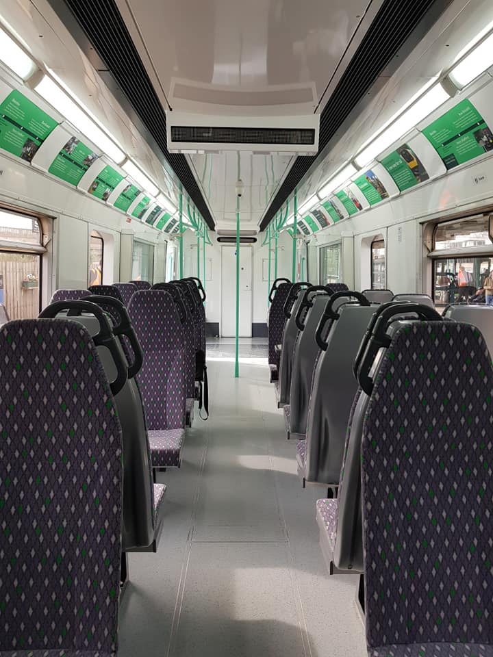 LNRailway's tweet photo. Welcome to the family 230004! The very first upcycled #class230 train entered service on our #MarstonVale line this morning at 05:16 from #Bletchley to #Bedford. 🚊

#TransformationTuesday #NewTrainFeeling😍 https://t.co/YZkny9TQEr