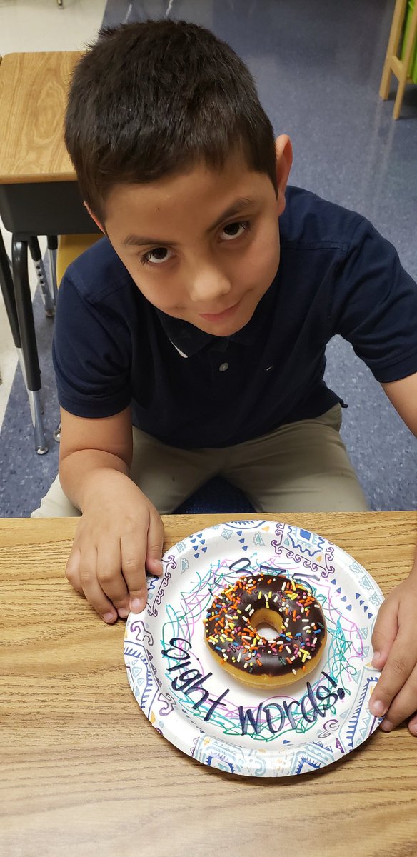 Mrs_Strefling's tweet photo. The week of sight word mastery! All 375! 🎉🎉🎉 woohoo! #hardworkpaysoff @mrsjacksonLFIST @MsYork17 @LFLions https://t.co/ImgFHrTsMs