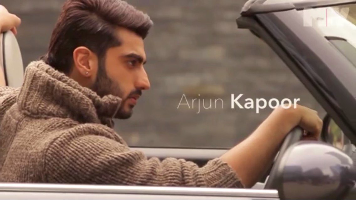 arjunkusafc's tweet photo. ARJUN KAPOOR π― ~ The Man We Love β€οΈ @arjunk26 #Throwback #MansWorld #SideProfileSwag #AajaMeriGaadiMeinBaithJa https://t.co/4eIlpcuTk0