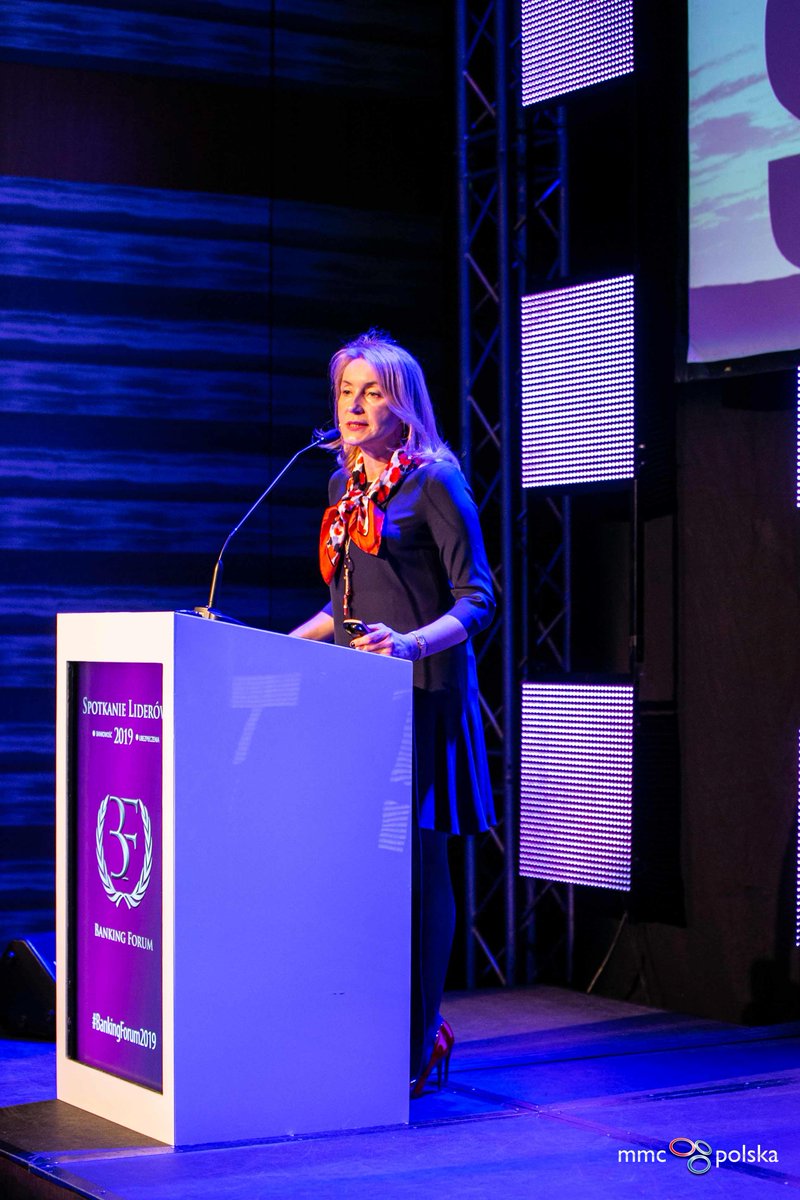 Citi_Handlowy's tweet photo. 💬Financial Services Sector strengthens the dialog with banks to constantly improve clients experience. Cooperation of both sectors brings a great business synergy, best practices sharing and talents development - mówi Iwona Dudzińska, @Citi Managing Director. #BankingForum https://t.co/8c8mcVGX8p
