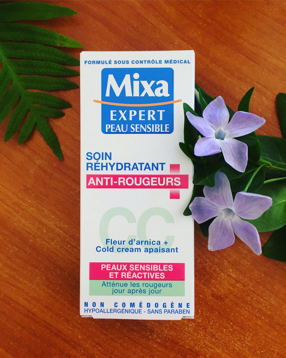 Zicami66's tweet photo. Bonjour, grâce @mixafr ,j’ai pu tester le CC soin réhydratant anti-rougeurs. Cette crème hydrate et apaise efficacement. Non grasse et pénètre rapidement. Les petites rougeurs ont diminué. Odeur discrète. Effet unifiant du teint non présent. 💋
#mixa #fleurdarnica #cccreme #test https://t.co/0JdJcdwRz8