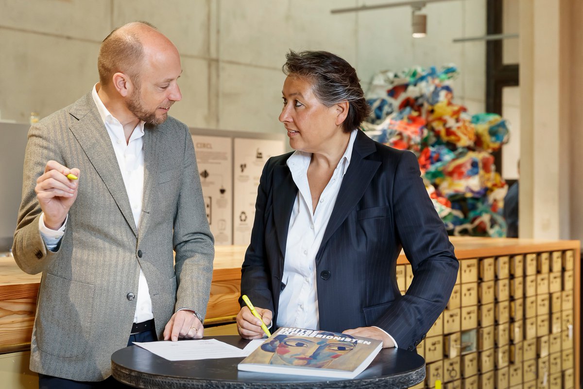 RT SingerLaren: Heel blij zijn we met het nieuws dat ABNAMRO opnieuw ons sponsorcontract verlengt. #trots ABNAMROCultuur 
sponsorreport.nl/kunst-cultuura…